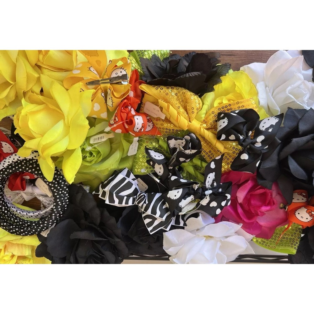 Mixed Lot Of 39 Fascinator Hair Clips‎ Bows Roses Hello Kitty Sequins Bracelets